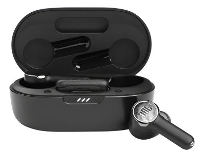 Auriculares Gamer Bluetooth Jbl Harman Quantum Tws Base De Carga Color Negro